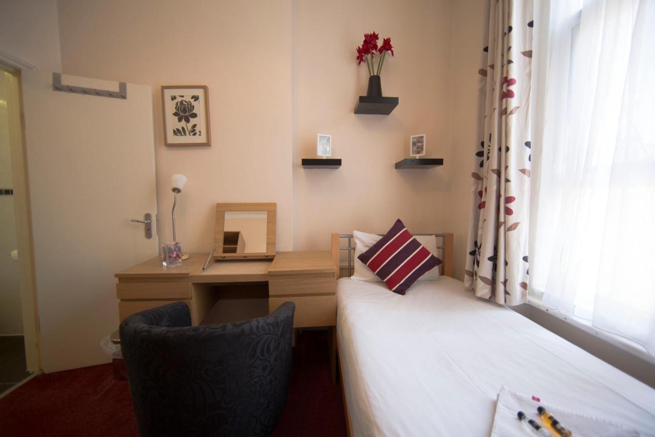 Saba Rooms And Apartments ลอนดอน ภายนอก รูปภาพ